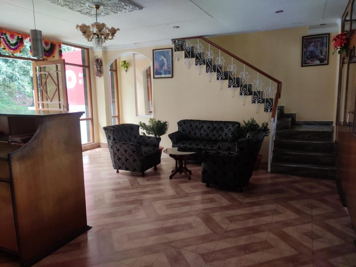 Hotel Amandeep Dharamshala Extérieur photo